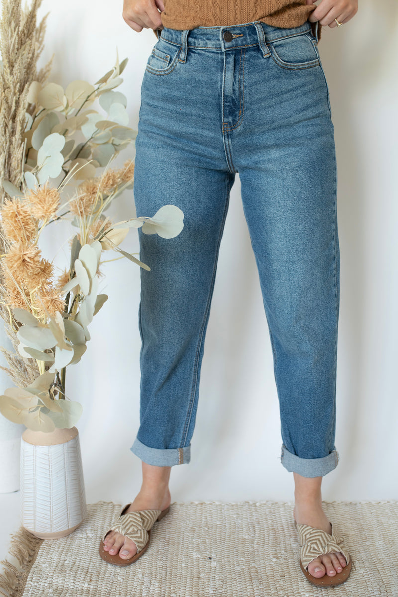 Molly High Rise Crop Mom Jeans – Noah Jade's Boutique
